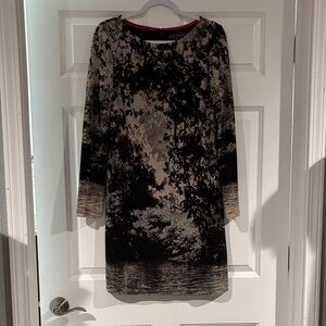 Jessica Howard Black and Cream Long Sleeve Dress